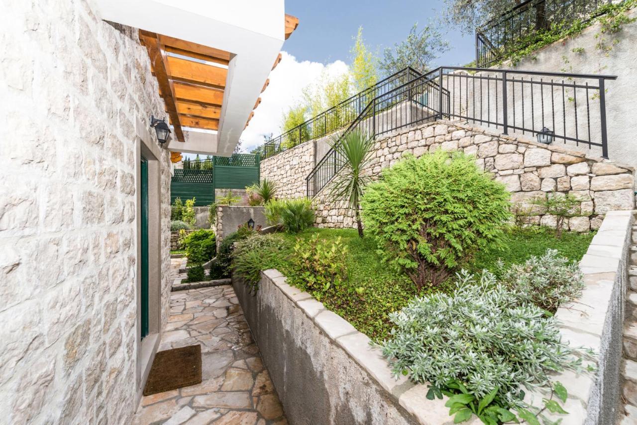 Lavender House With Shared Pool Villa Herceg Novi Buitenkant foto