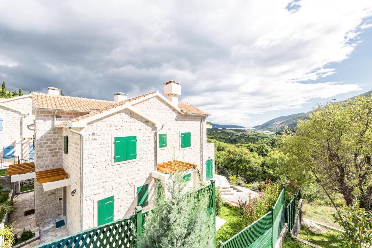 Lavender House With Shared Pool Villa Herceg Novi Buitenkant foto