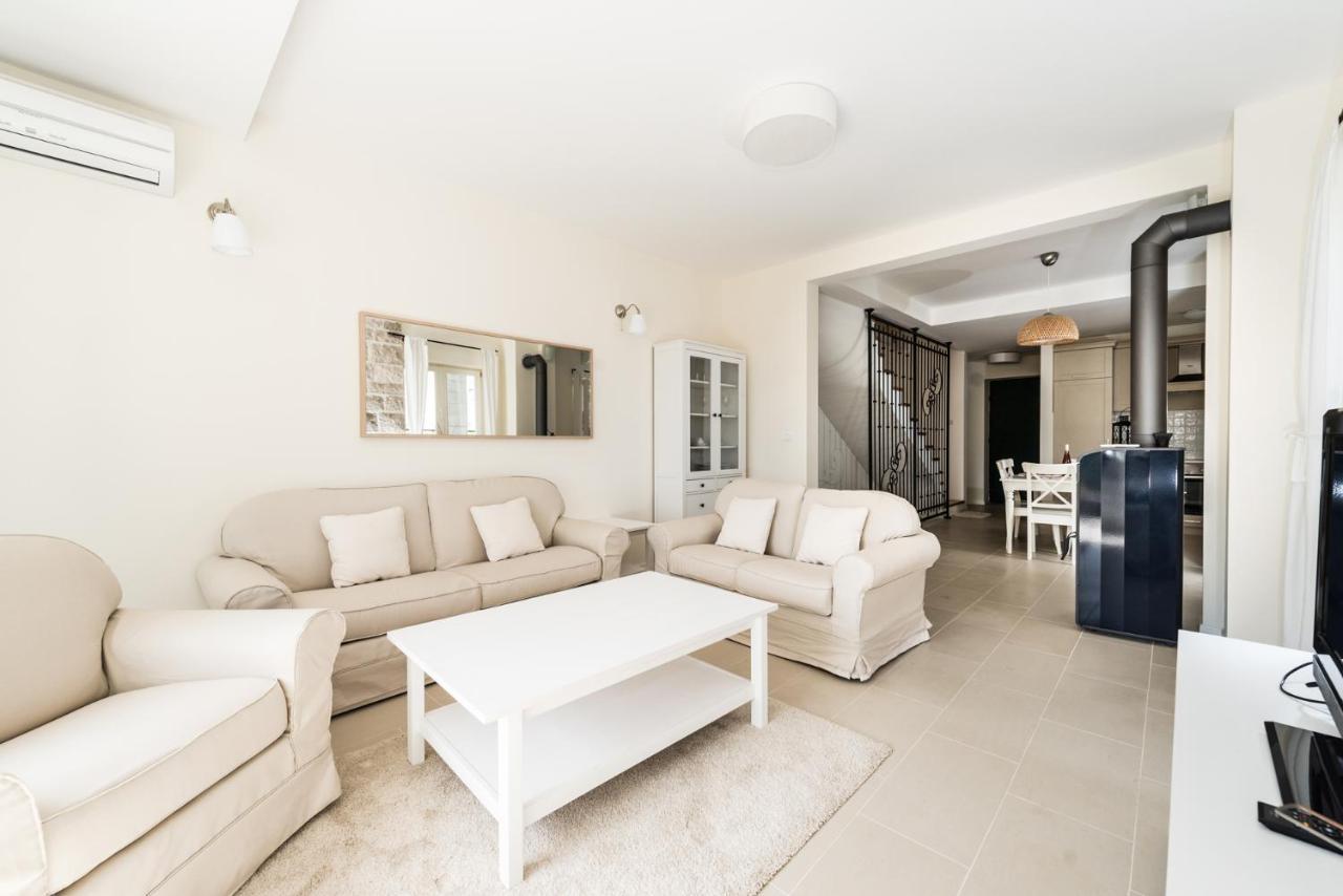 Lavender House With Shared Pool Villa Herceg Novi Buitenkant foto